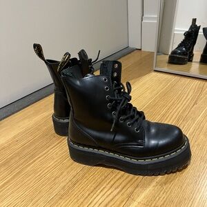 dr martens jadon platform boots